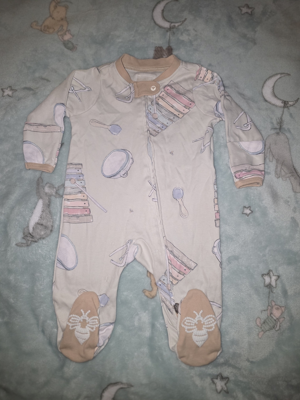 🥁 Musical Print Footed One-Piece 0-3 months 🎻